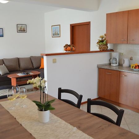 Marasi Apartment M&M מראה חיצוני תמונה