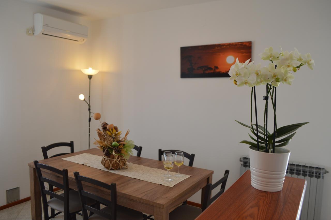 Marasi Apartment M&M מראה חיצוני תמונה