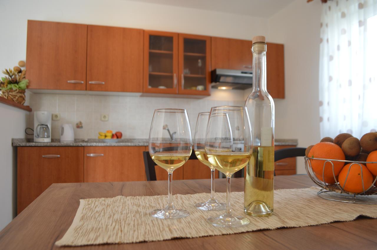 Marasi Apartment M&M מראה חיצוני תמונה